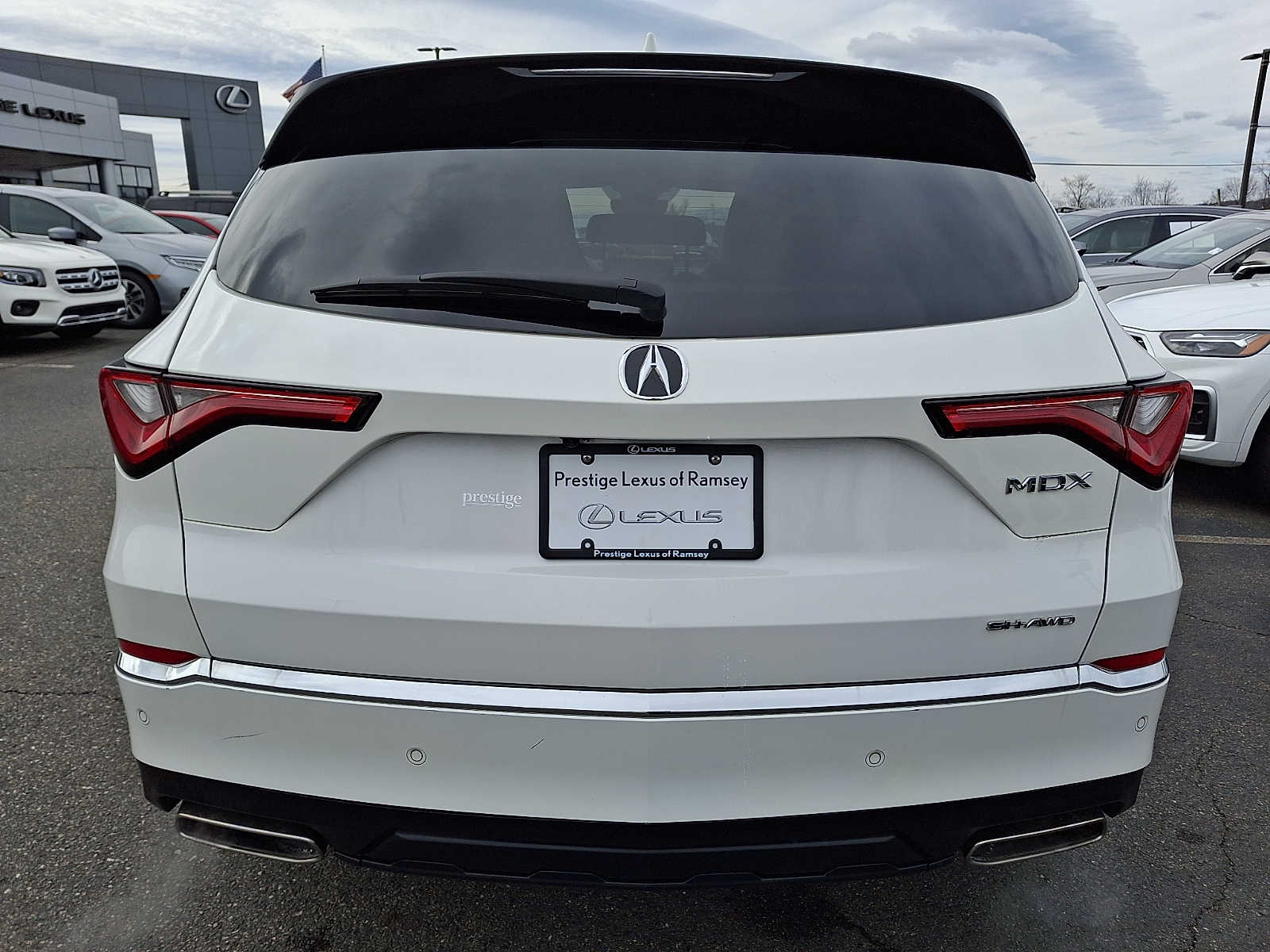 Thumbnail: 2023 Acura MDX - 5