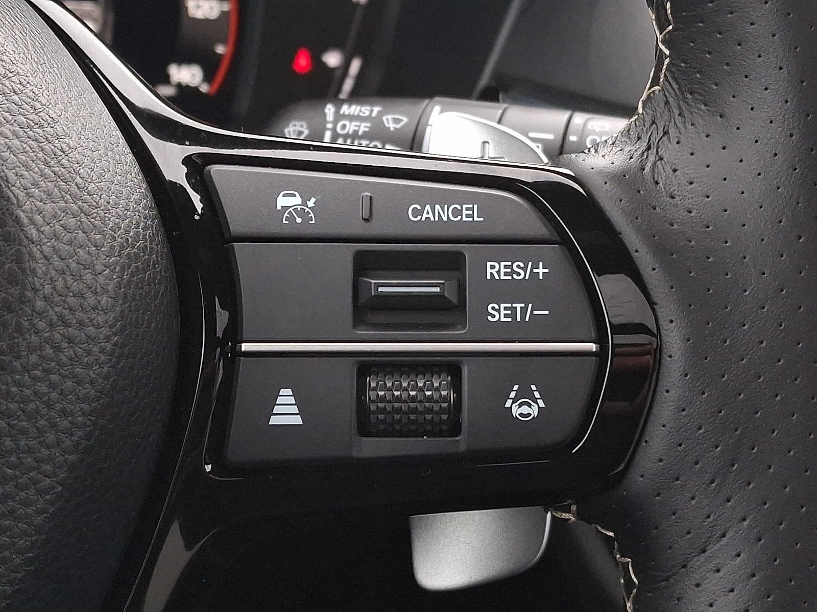 Thumbnail: 2025 Acura ADX - 19