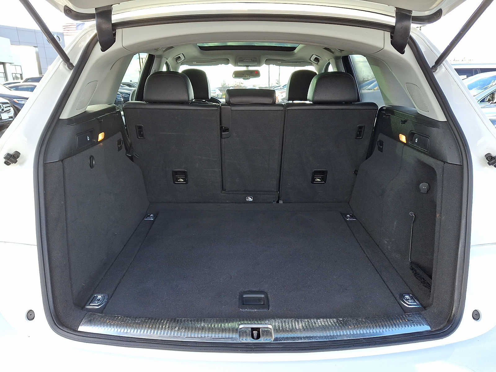 Thumbnail: 2016 Audi Q5 - 27