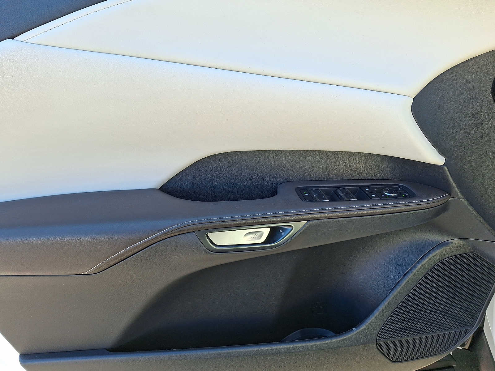 Thumbnail: 2024 Lexus RX - 9