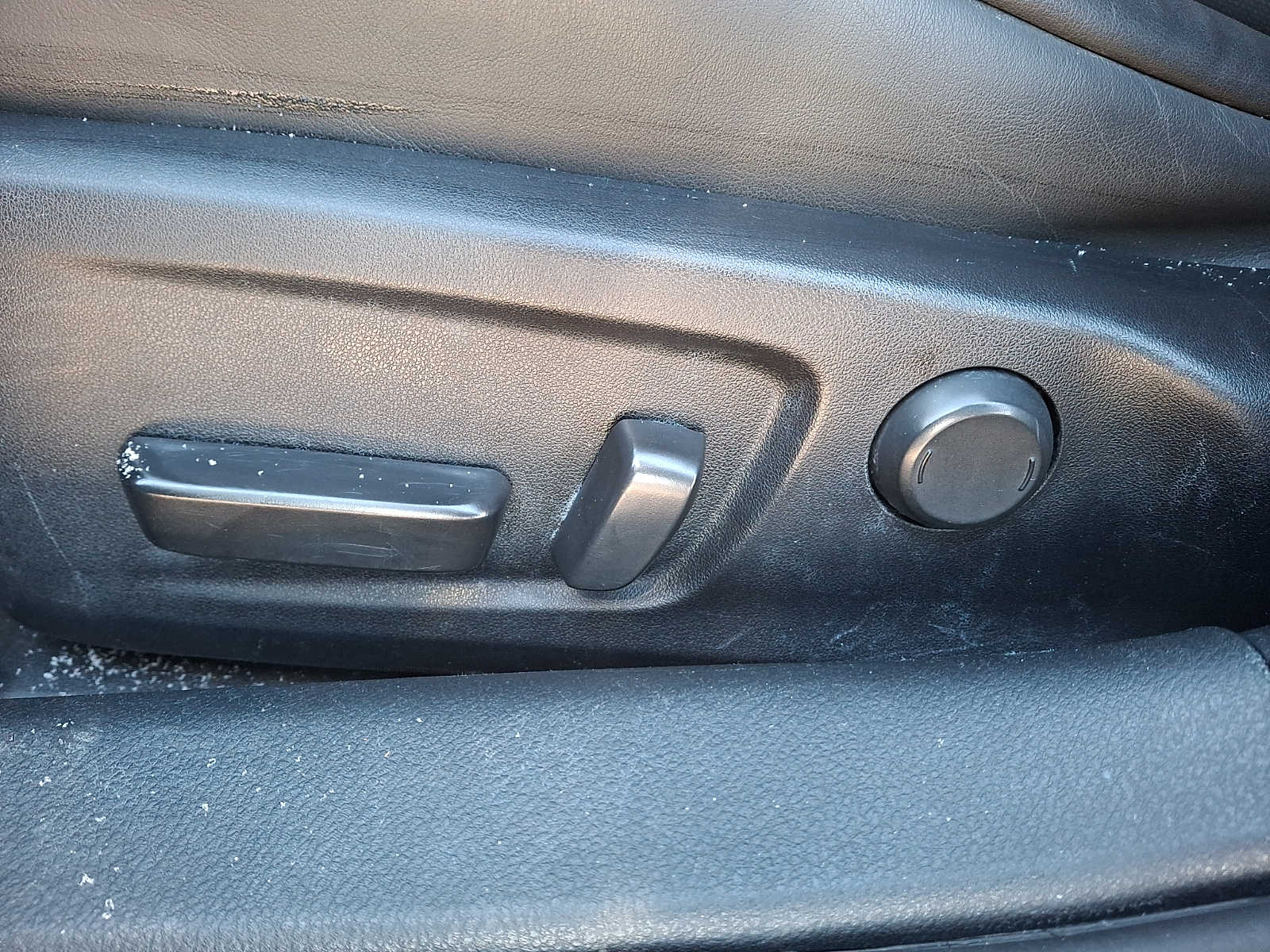 Thumbnail: 2023 Lexus IS - 10