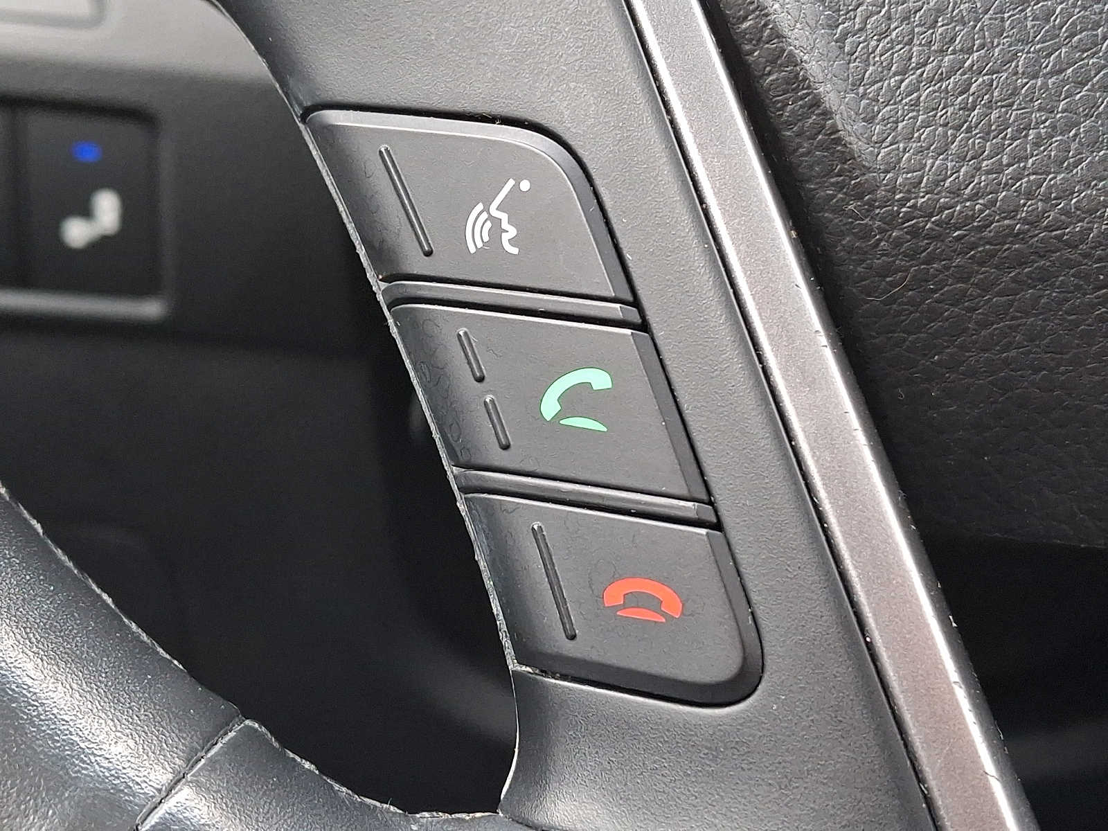 Thumbnail: 2015 Hyundai Santa Fe - 21