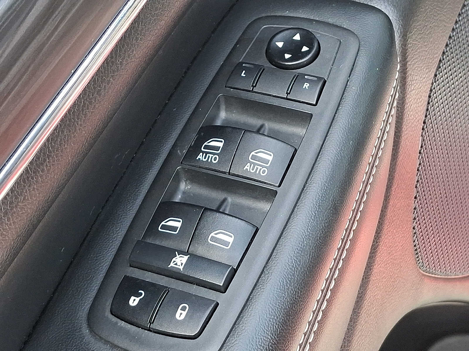 Thumbnail: 2021 Jeep Grand Cherokee - 23
