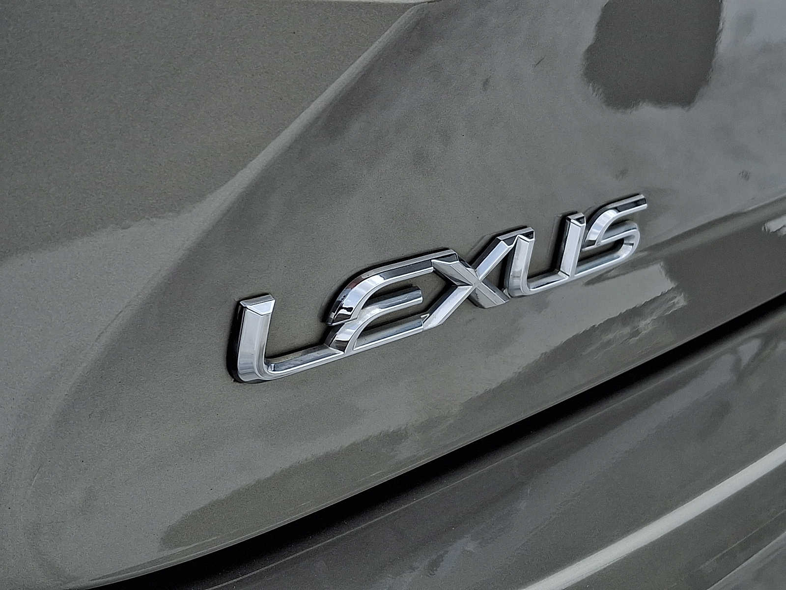 Thumbnail: 2018 Lexus ES - 28