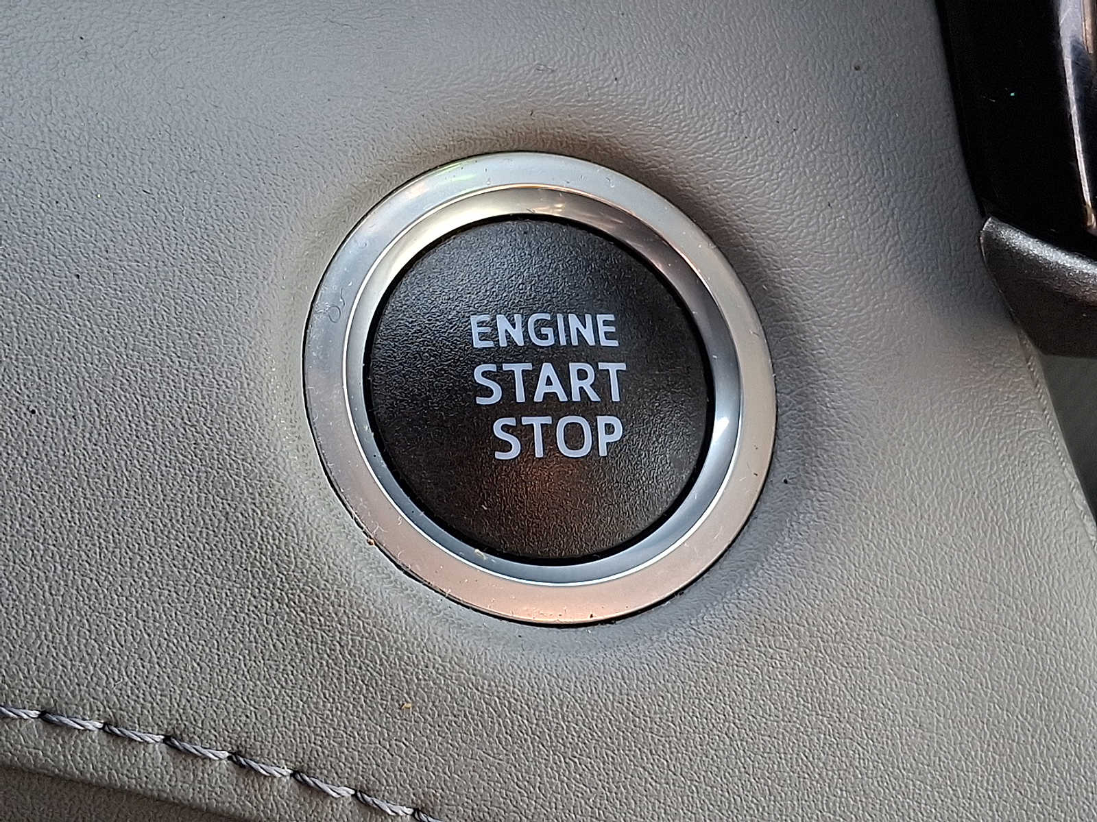 Thumbnail: 2021 Toyota Highlander - 24