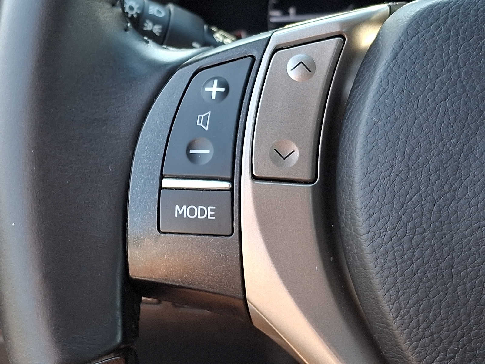 Thumbnail: 2013 Lexus RX - 18