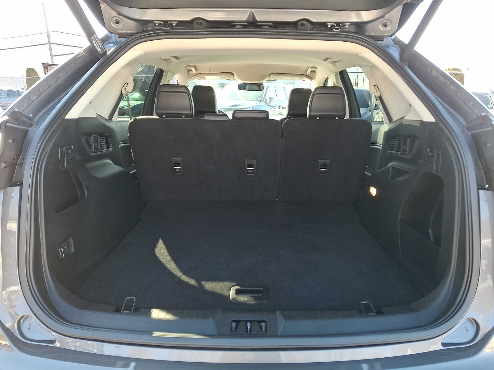 Thumbnail: 2022 Ford Edge - 26