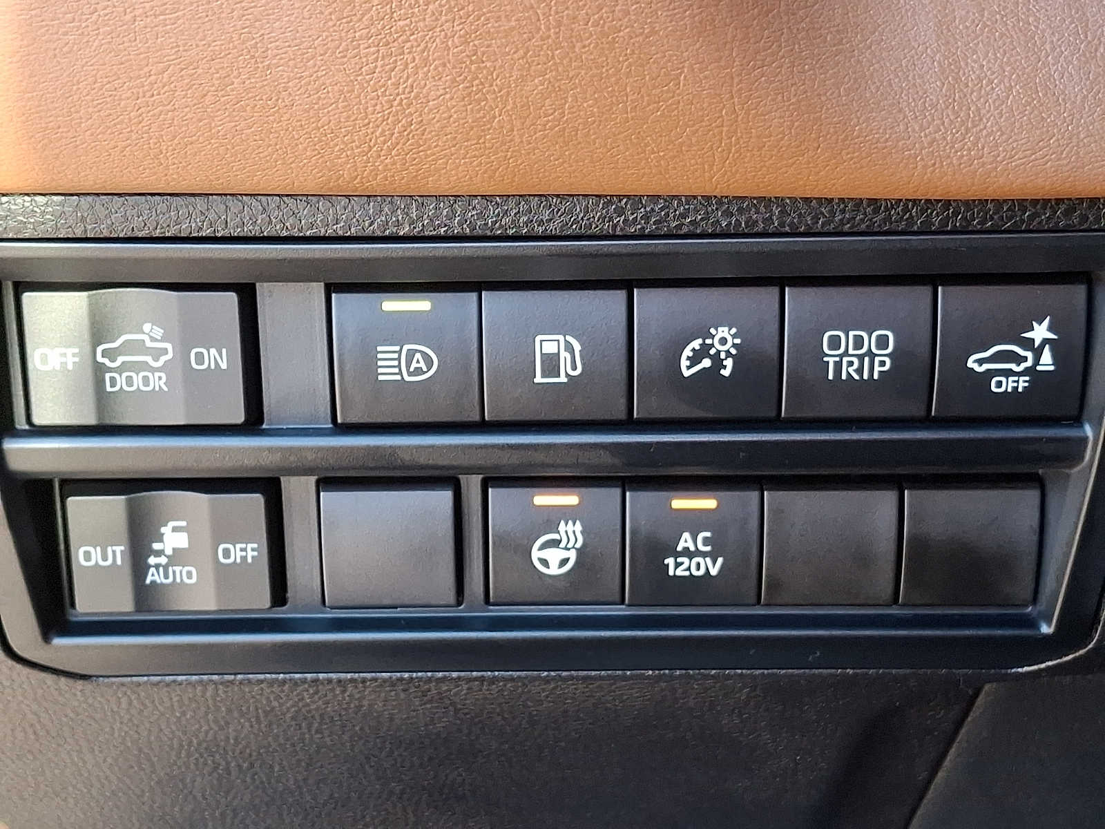 Thumbnail: 2023 Toyota Tundra - 22