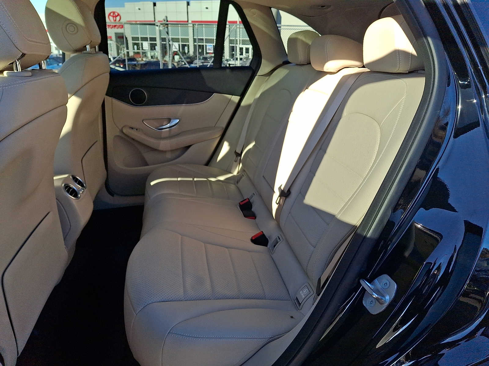 Thumbnail: 2021 Mercedes-Benz GLC - 7