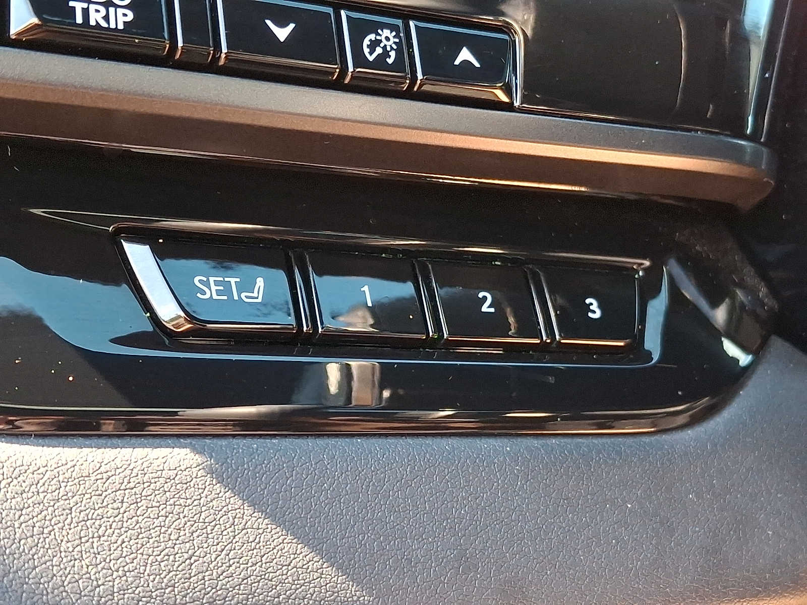 Thumbnail: 2024 Lexus RX - 23