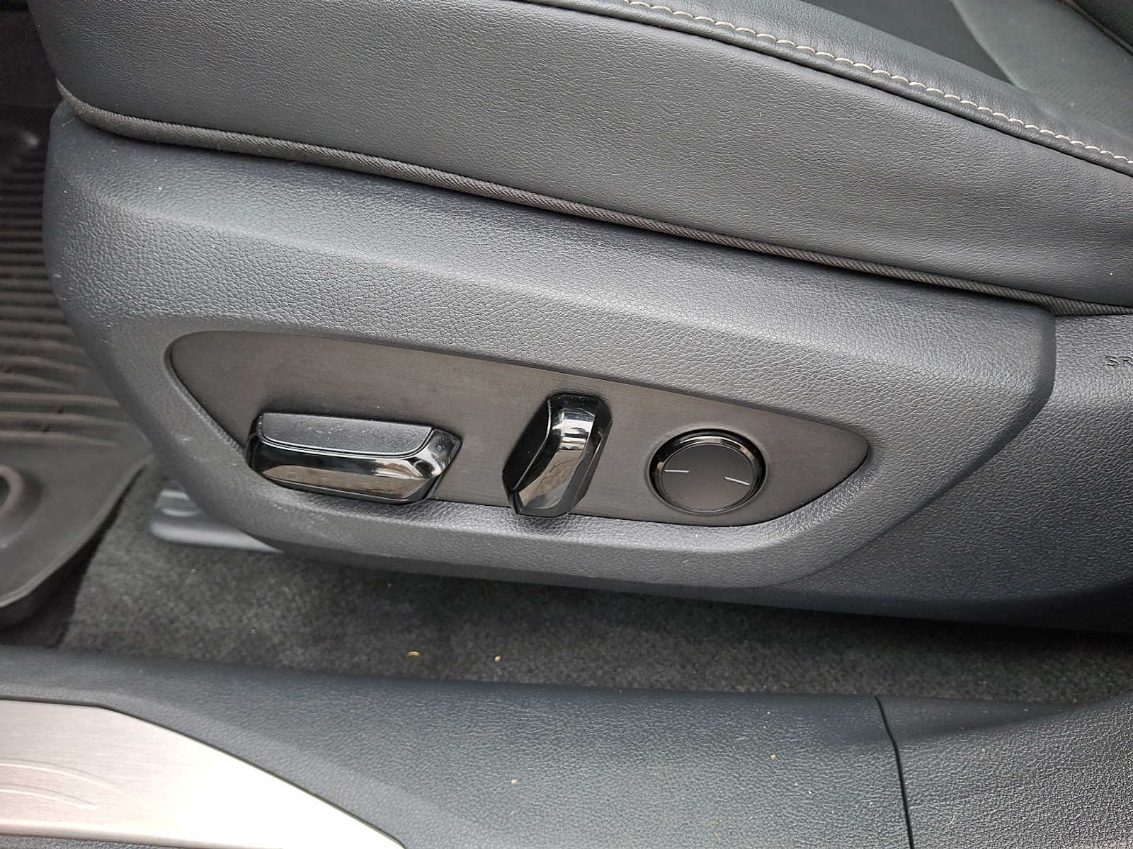 Thumbnail: 2023 Lexus RX - 11