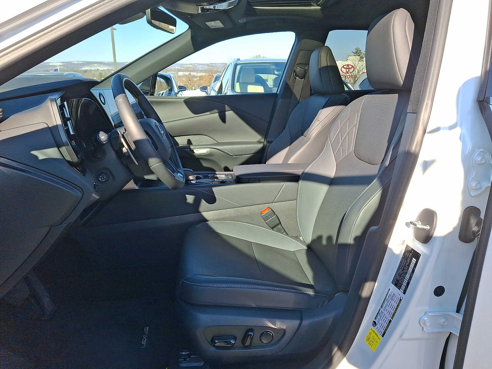 Thumbnail: 2025 Lexus RX - 9