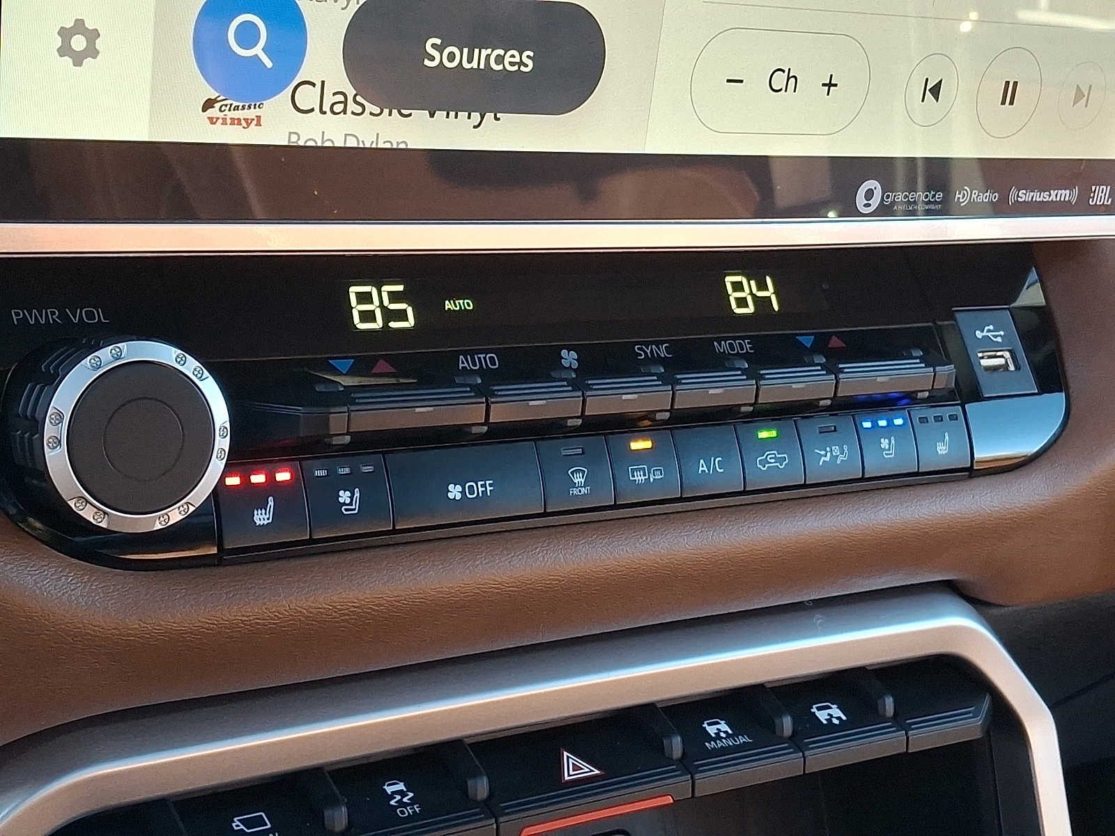 Thumbnail: 2023 Toyota Tundra - 12