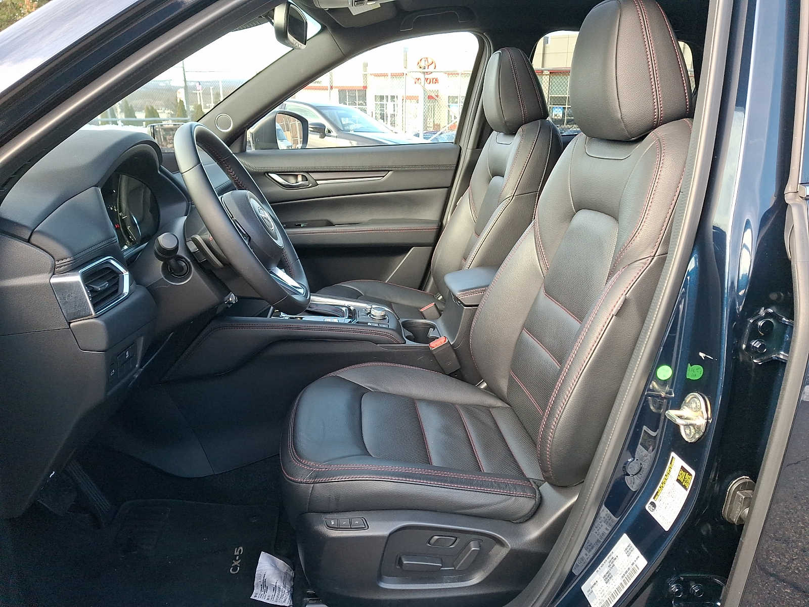 Thumbnail: 2023 Mazda CX-5 - 10