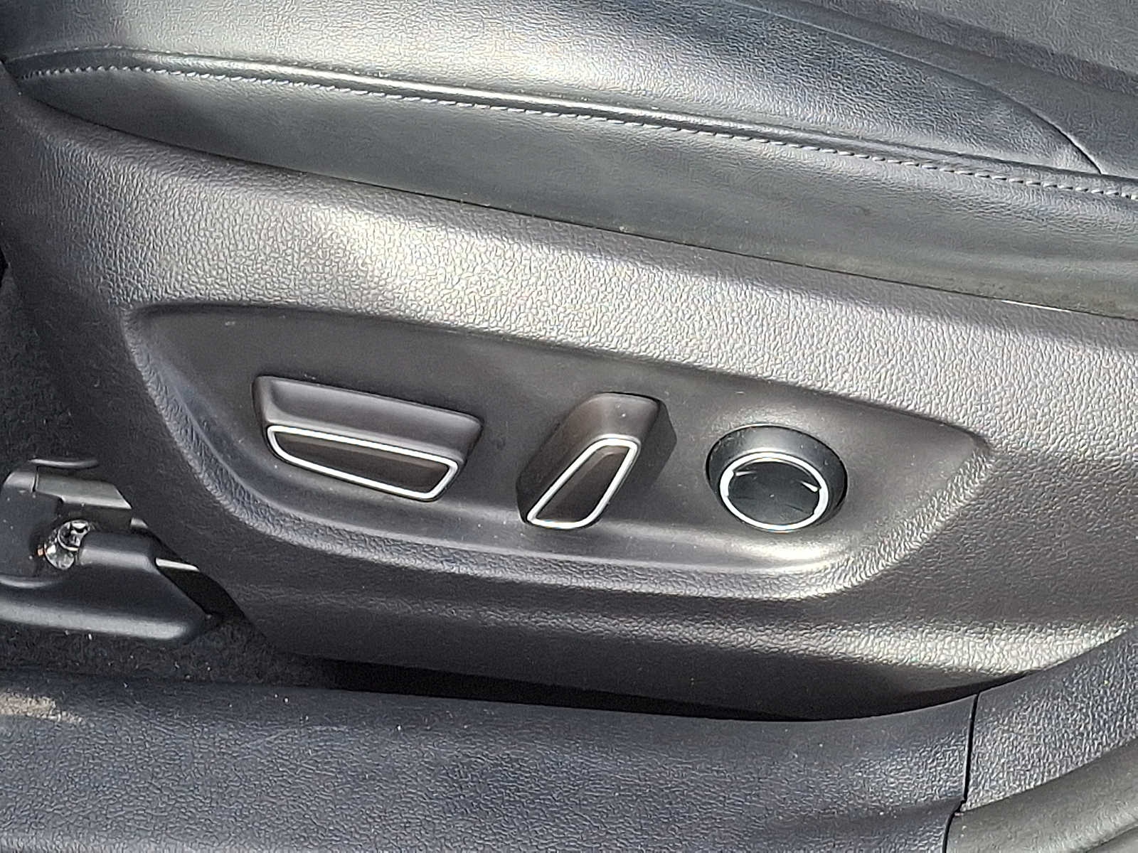 Thumbnail: 2017 Toyota Prius Prime - 11