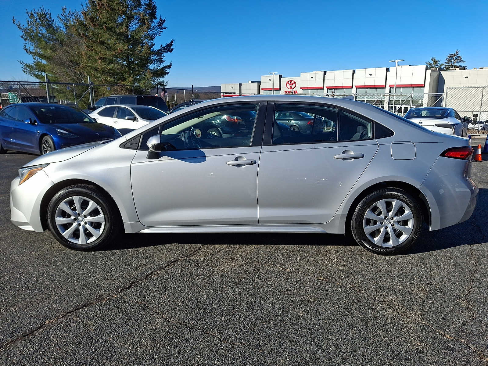 Thumbnail: 2021 Toyota Corolla - 8