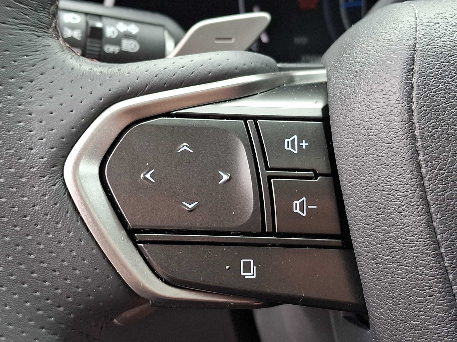 Thumbnail: 2024 Lexus RX - 18