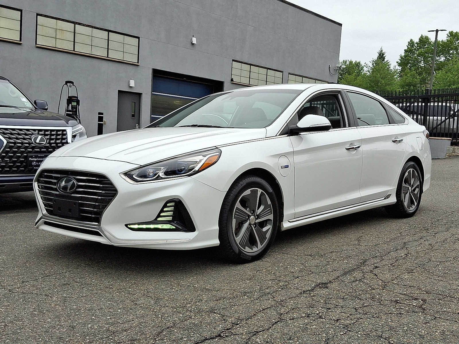 Thumbnail: 2019 Hyundai Sonata - 1