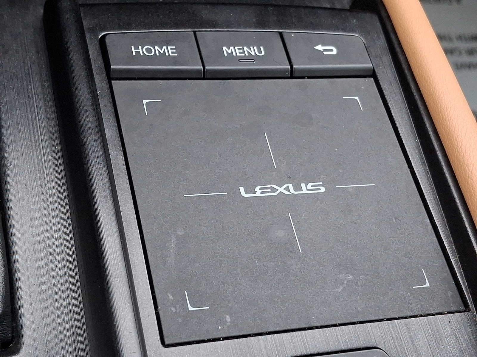 Thumbnail: 2022 Lexus ES - 21