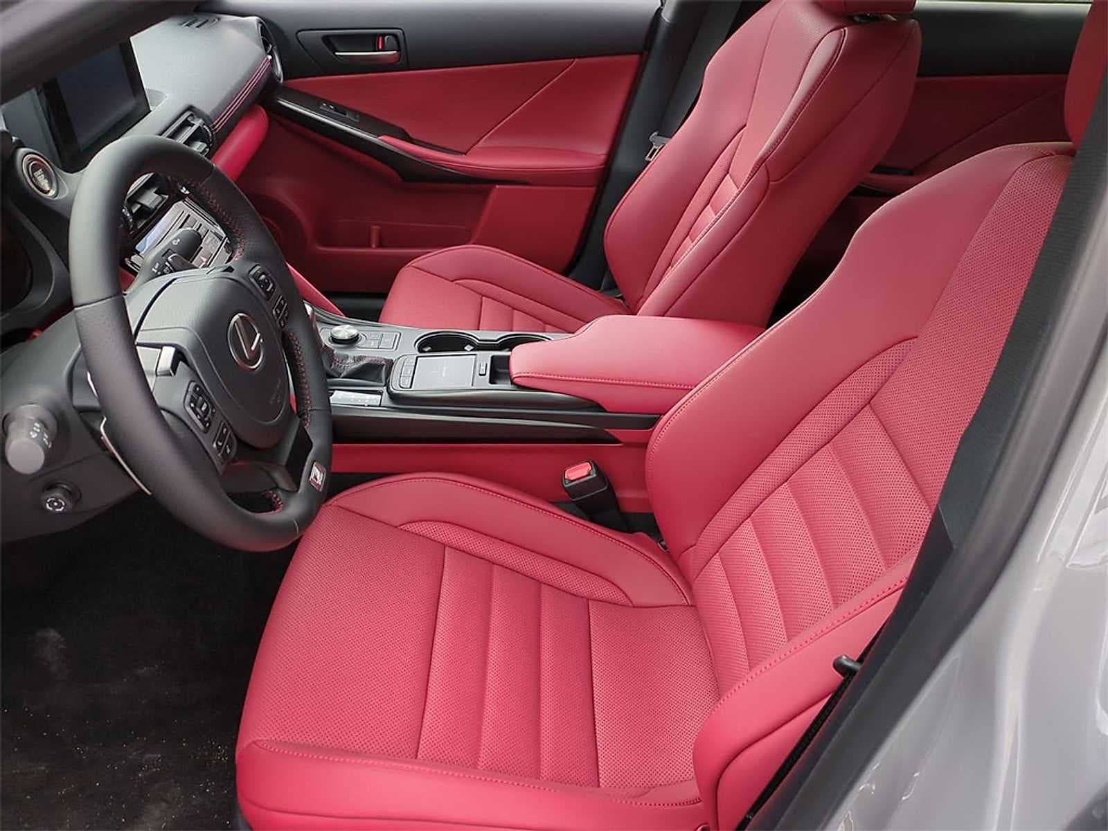 2025 Lexus IS 350 17