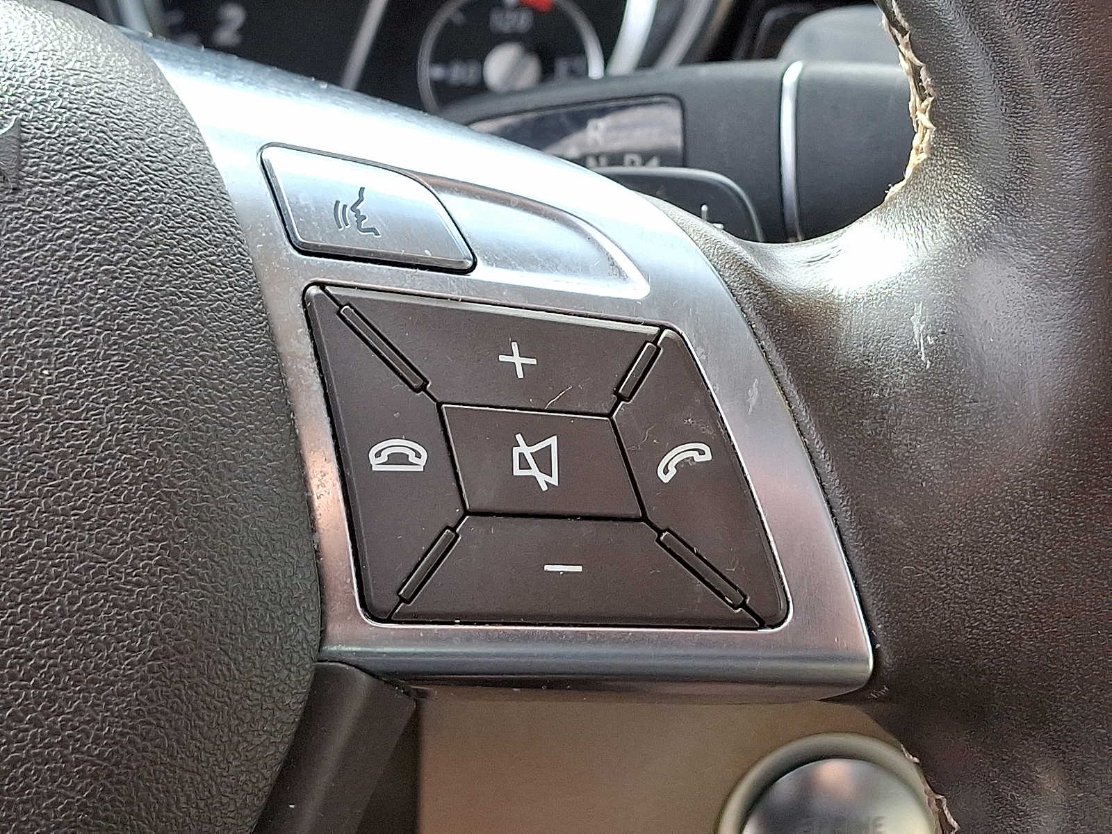 Thumbnail: 2013 Mercedes-Benz GL-Class - 20