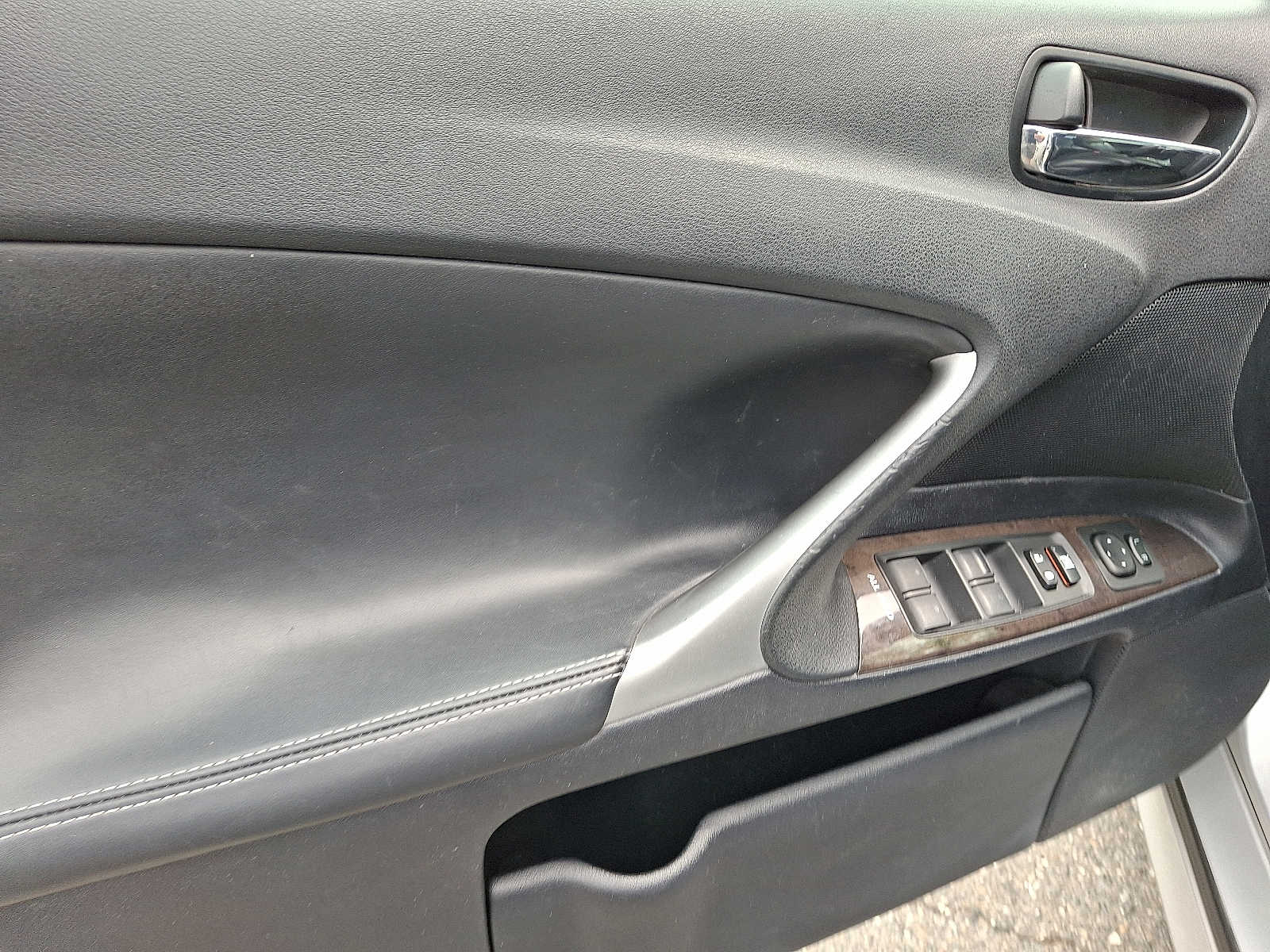 Thumbnail: 2009 Lexus IS - 9