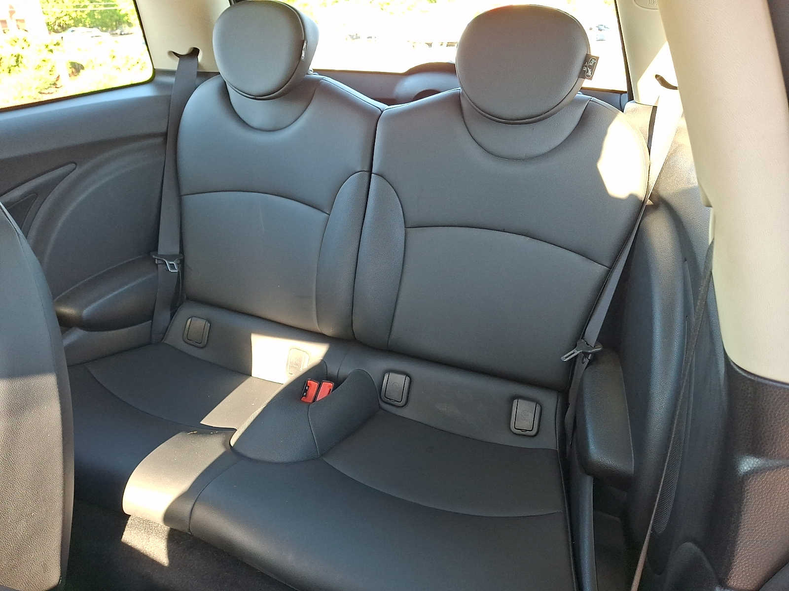 Thumbnail: 2013 MINI Cooper Hardtop - 9