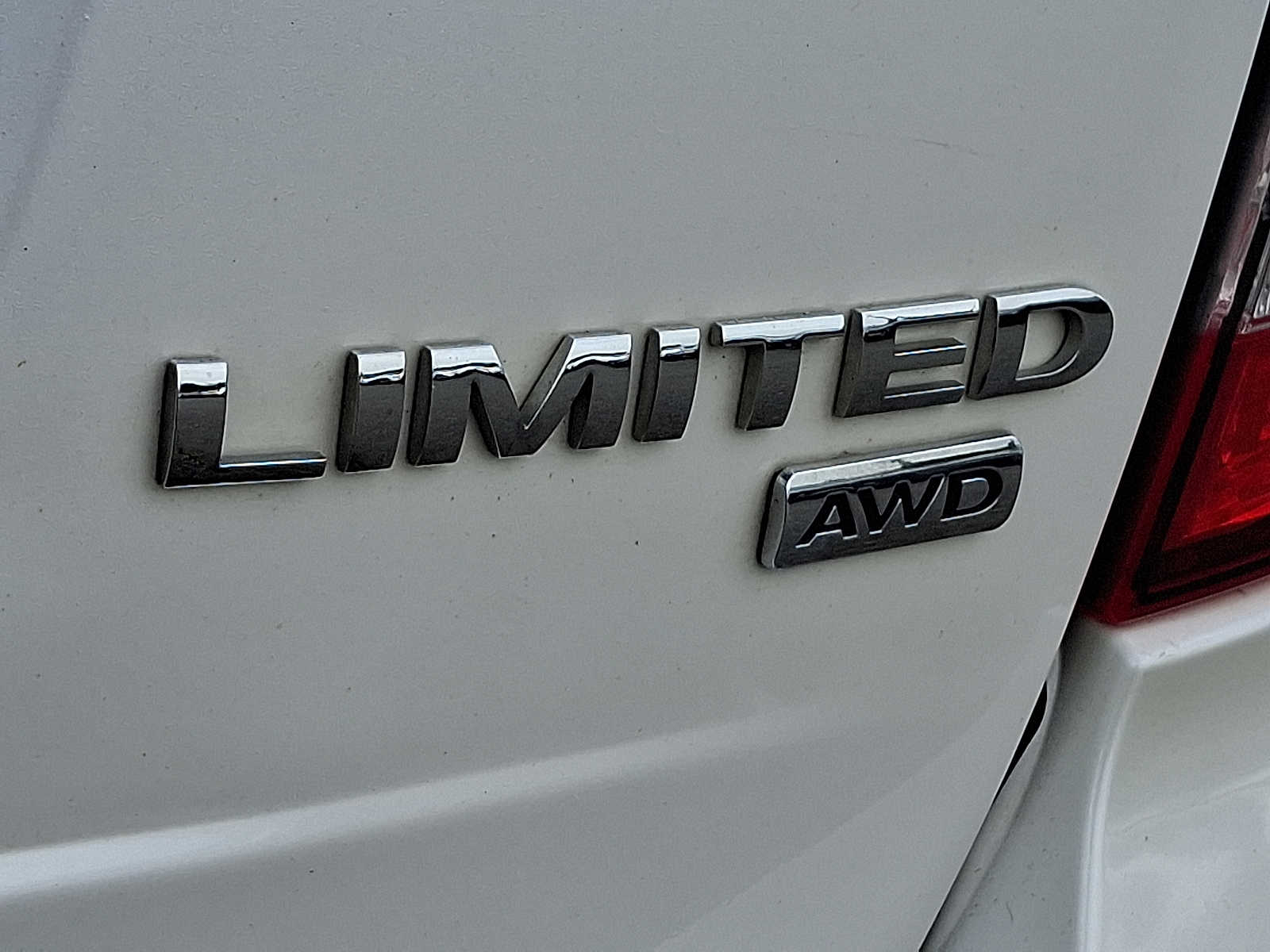 Thumbnail: 2011 Ford Edge - 28