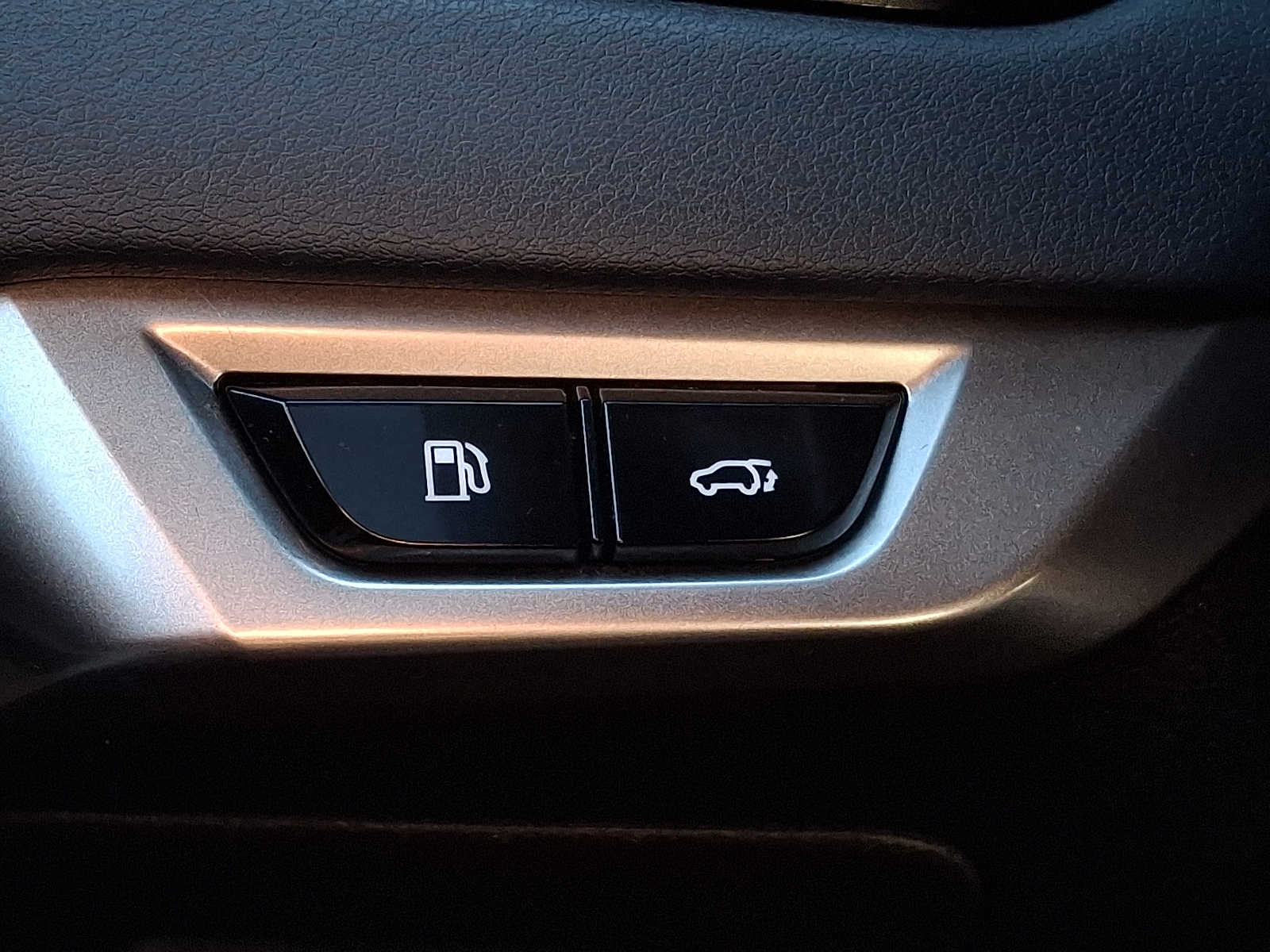 Thumbnail: 2023 Lexus RX - 22