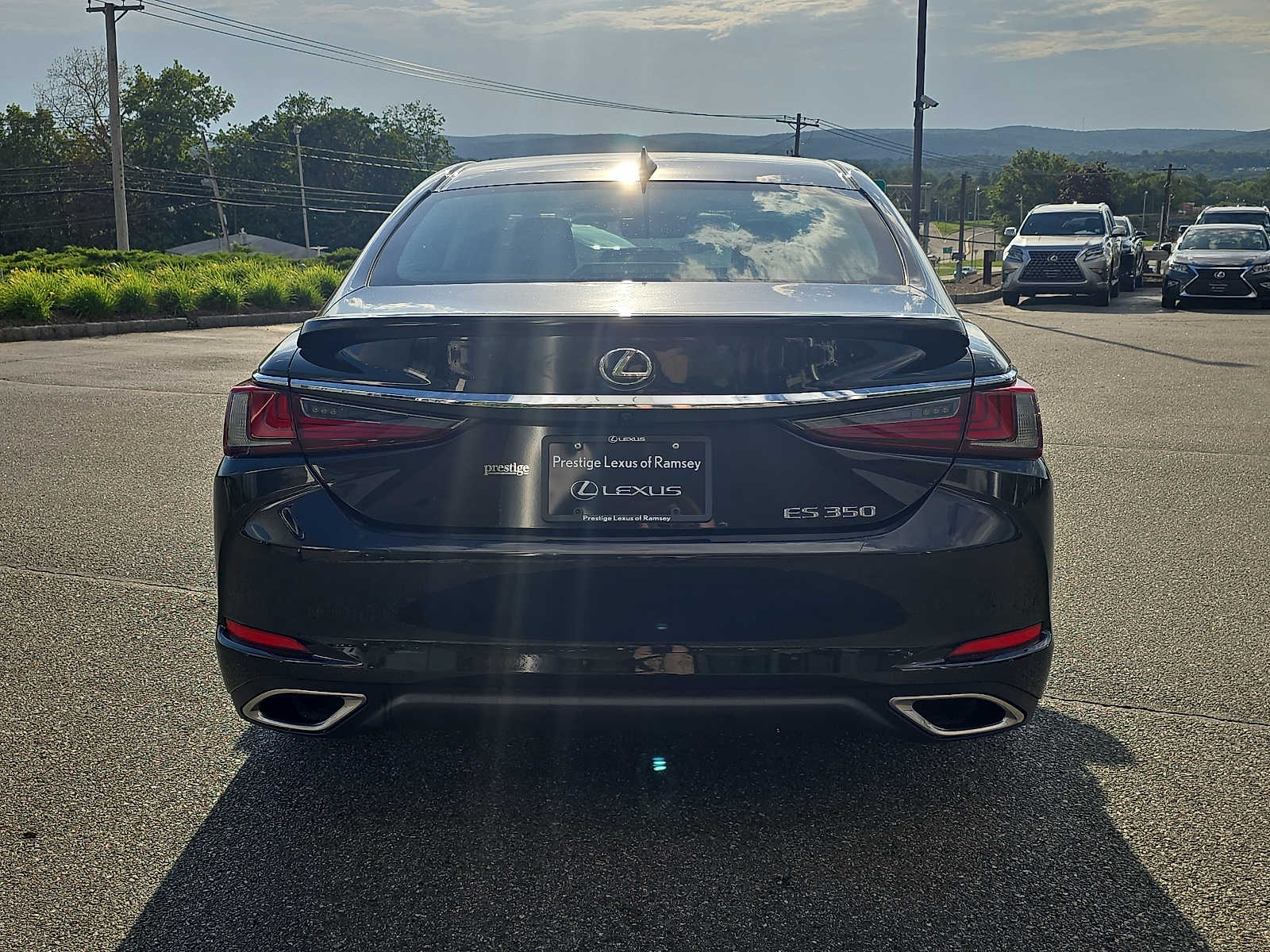 Thumbnail: 2023 Lexus ES - 5