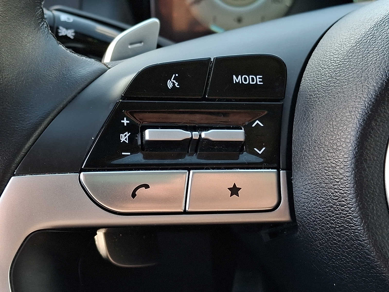 Thumbnail: 2023 Hyundai Tucson - 18