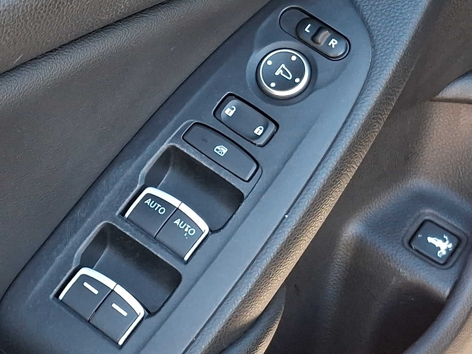 Thumbnail: 2019 Honda Accord - 24