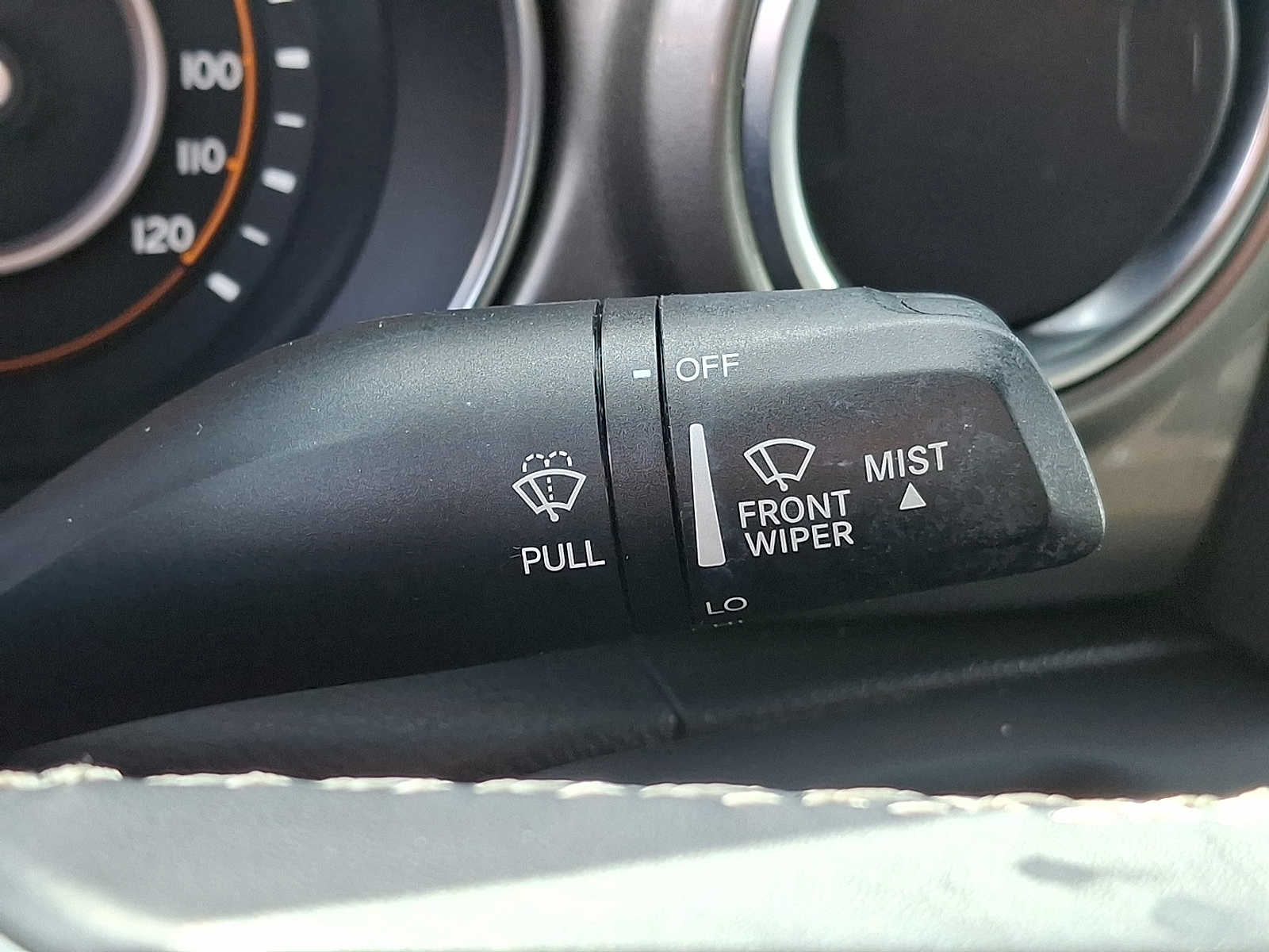 Thumbnail: 2018 Jeep Wrangler - 23