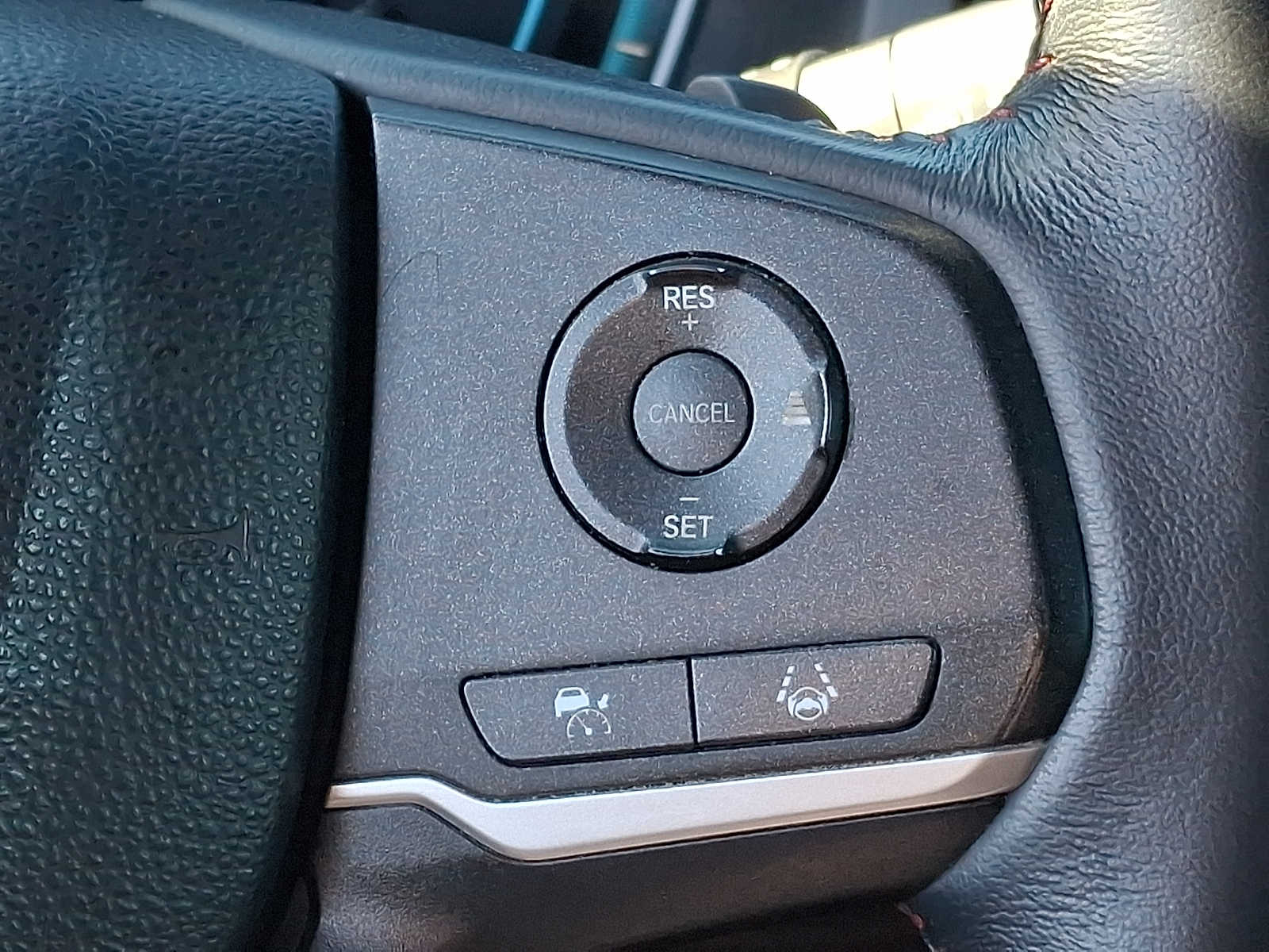 Thumbnail: 2023 Honda Odyssey - 21