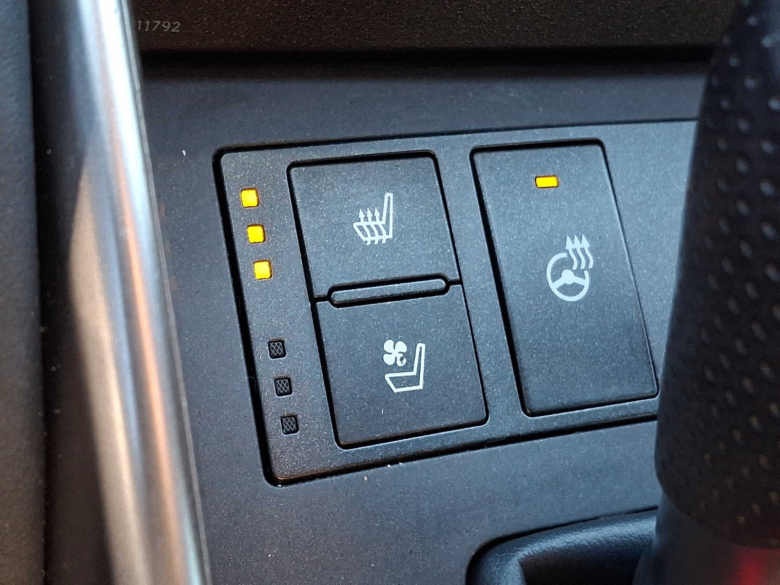 Thumbnail: 2020 Lexus IS - 22