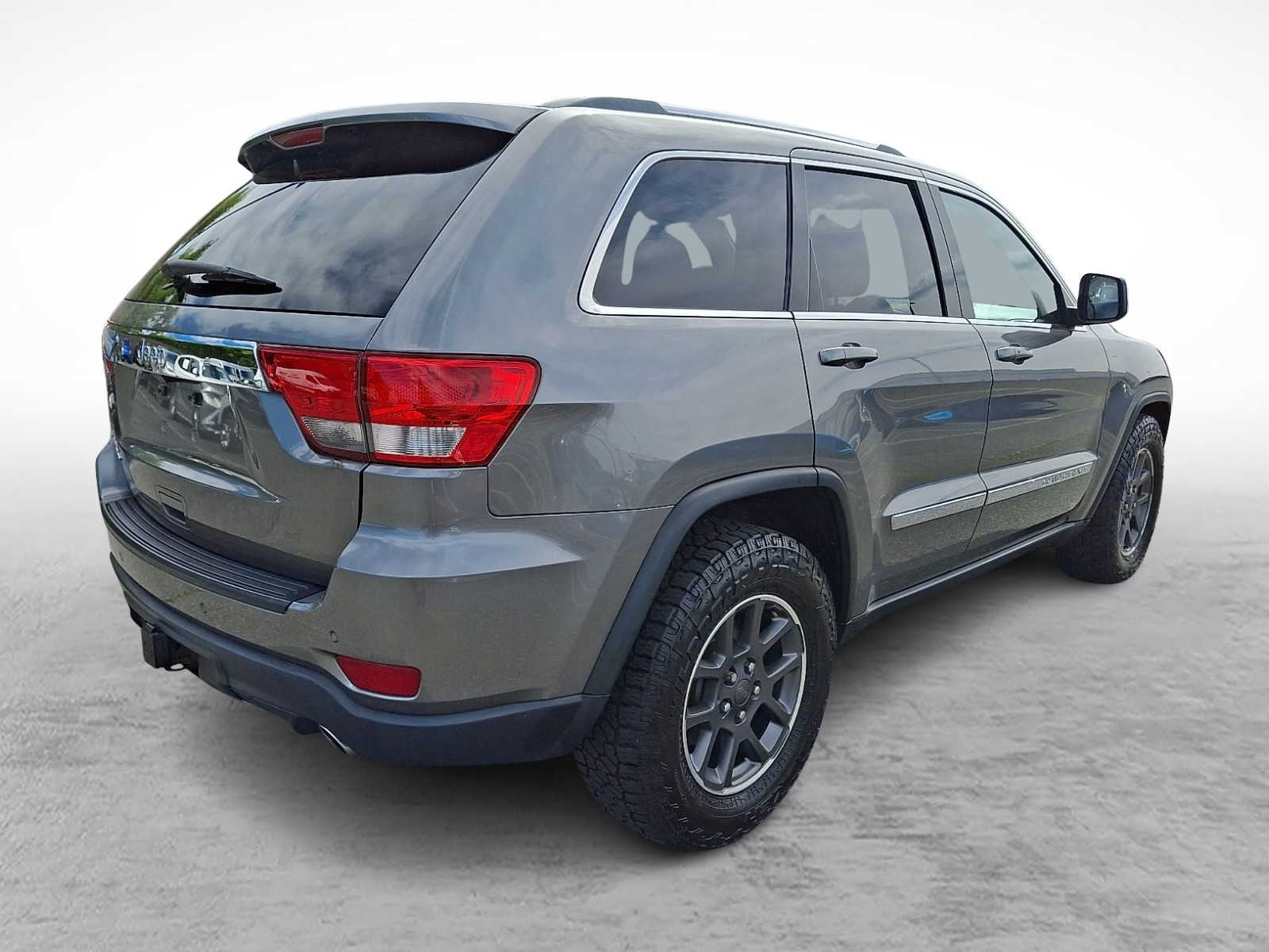 Thumbnail: 2012 Jeep Grand Cherokee - 4