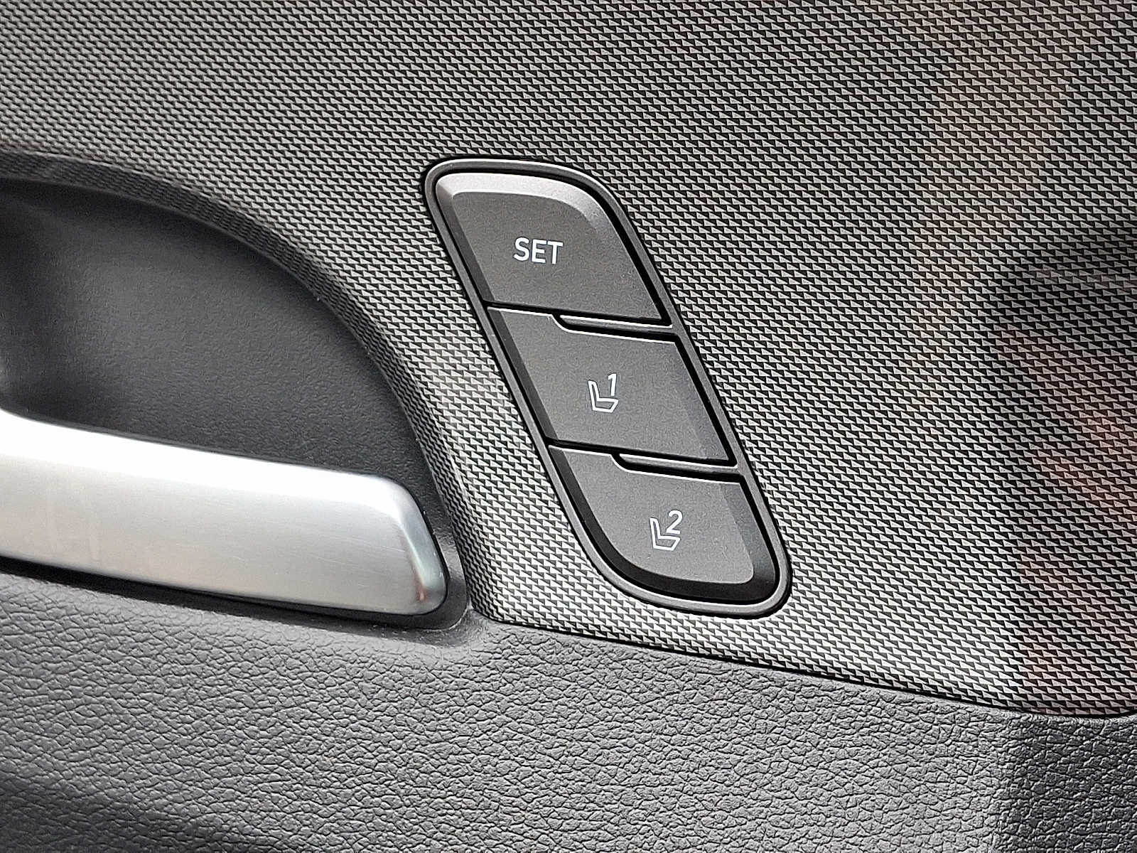 2022 Hyundai Santa Fe Limited 24
