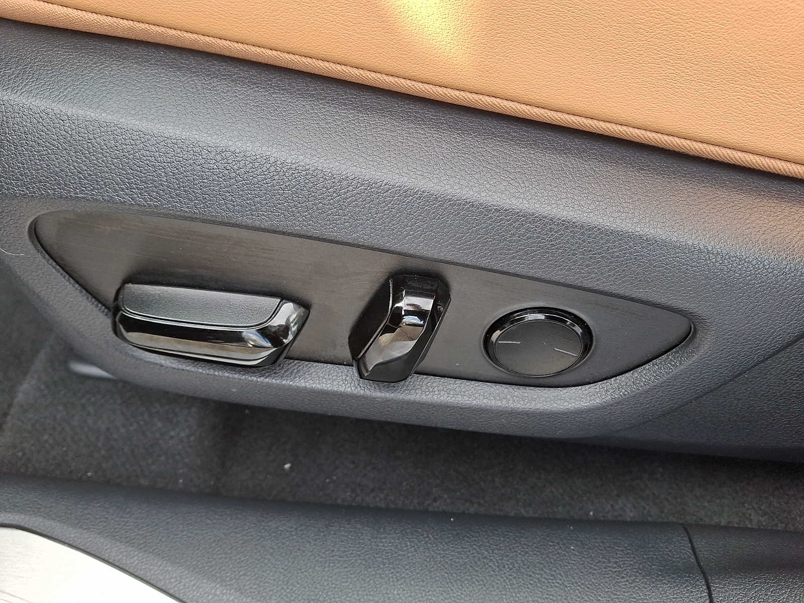 Thumbnail: 2024 Lexus RX - 12