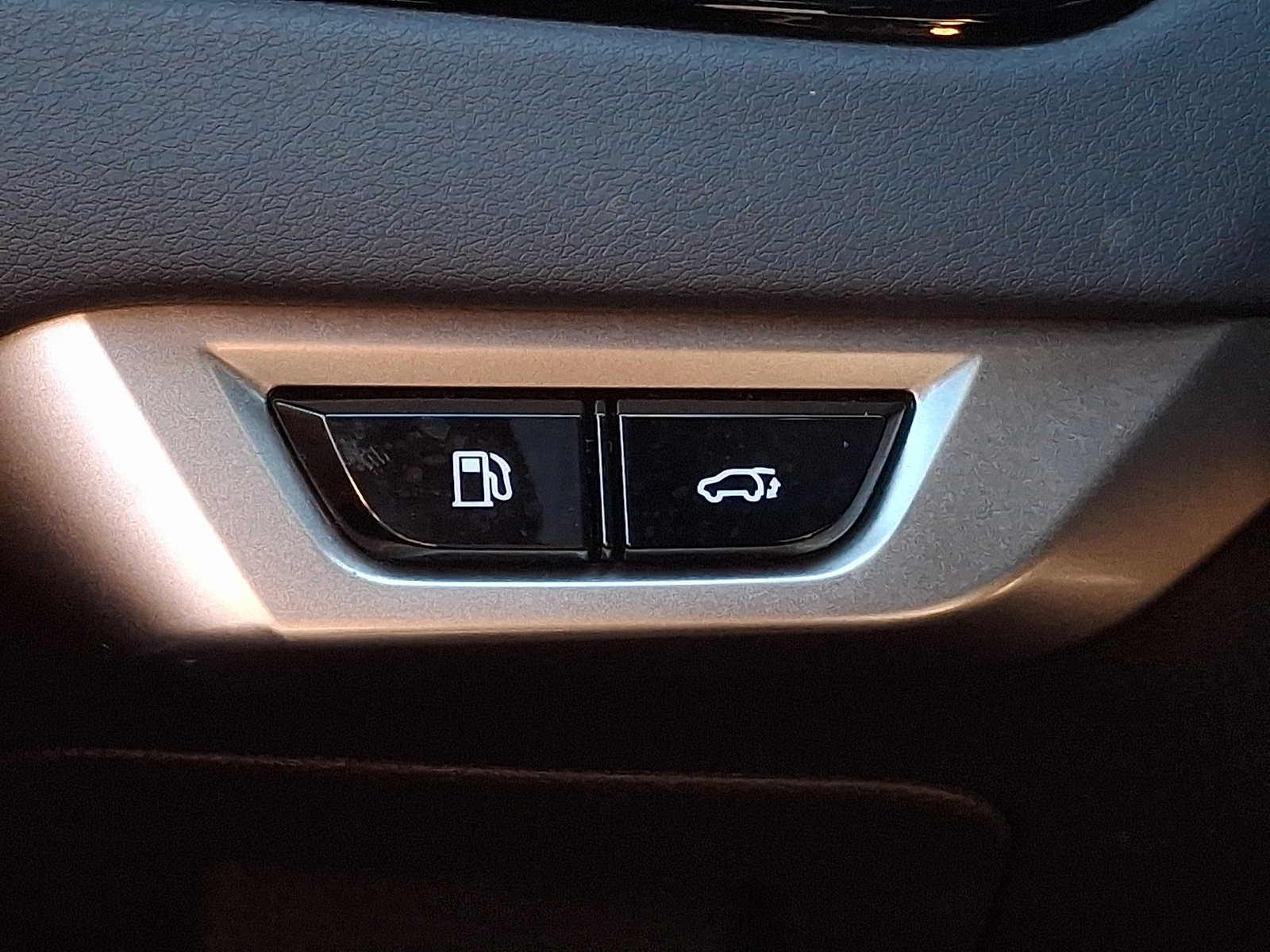 Thumbnail: 2025 Lexus RX - 22