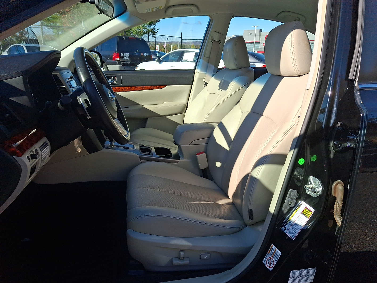 Thumbnail: 2011 Subaru Legacy - 10