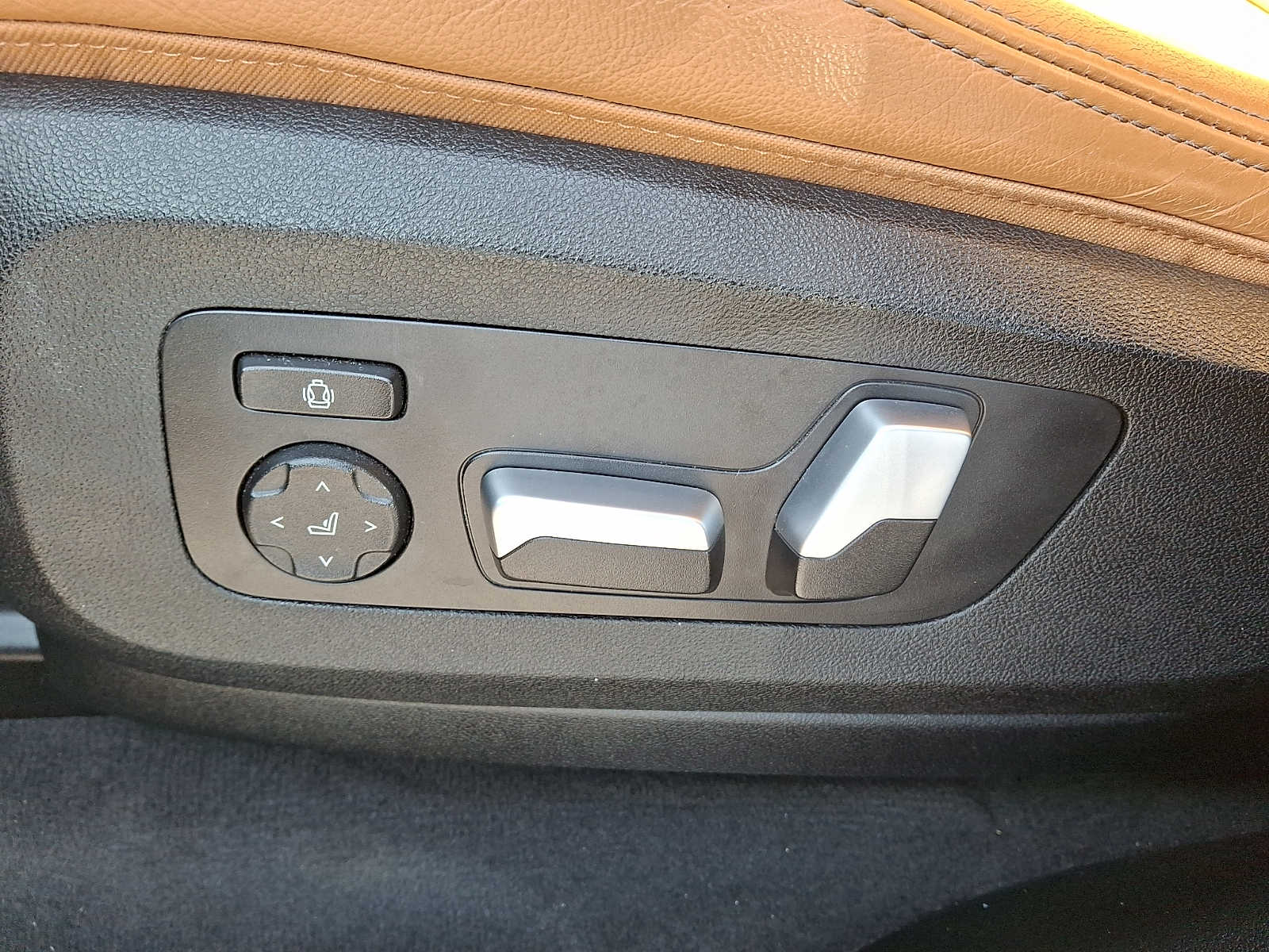 Thumbnail: 2021 BMW X7 - 11