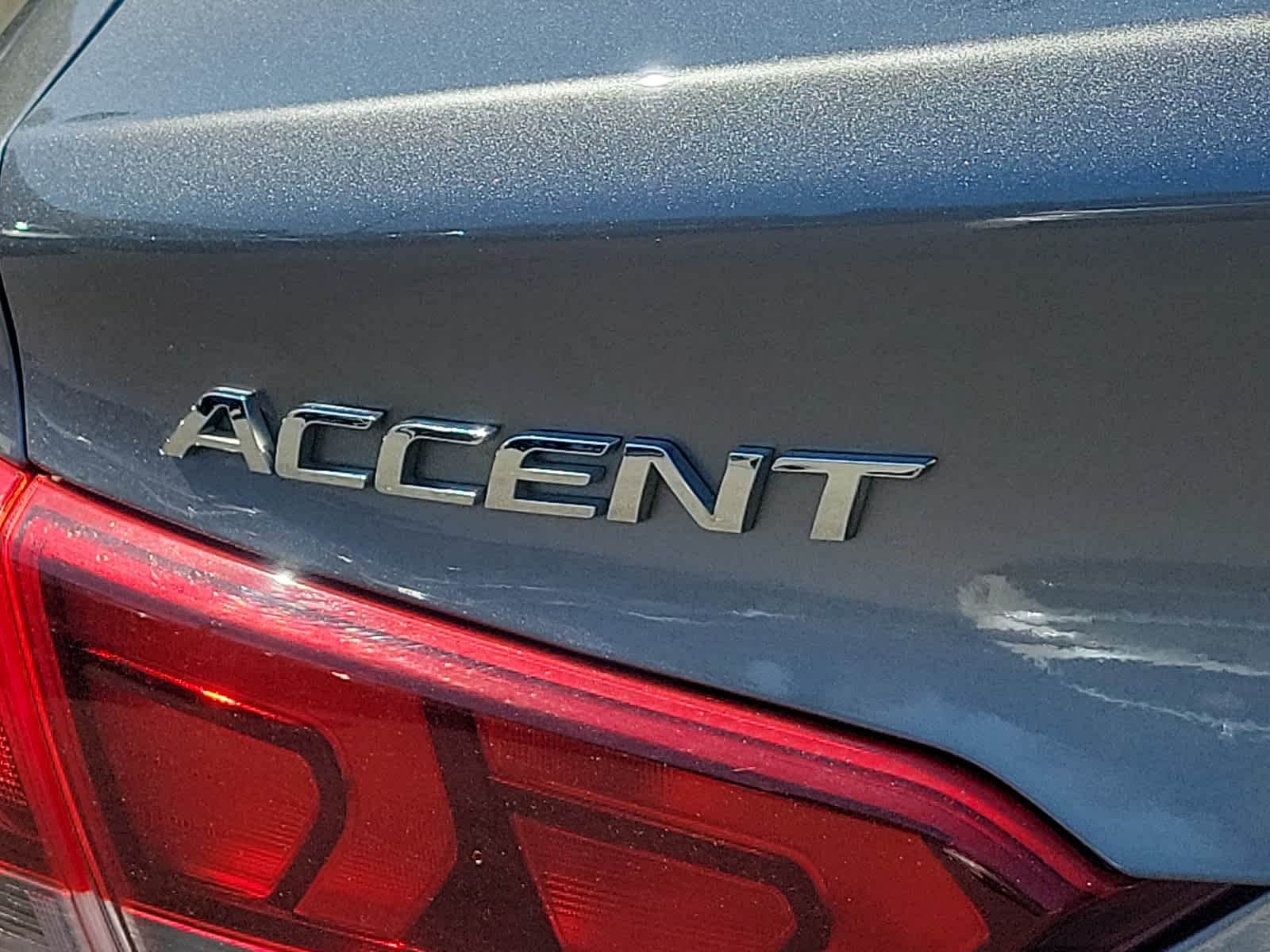 2018 Hyundai Accent SE 23