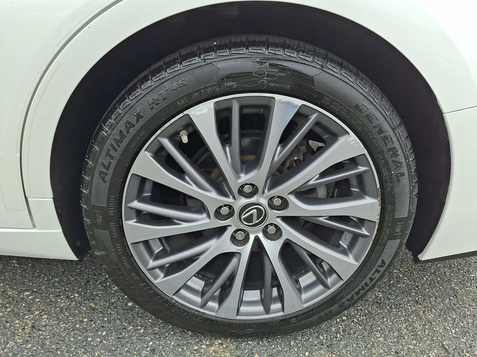 Thumbnail: 2019 Lexus ES - 7