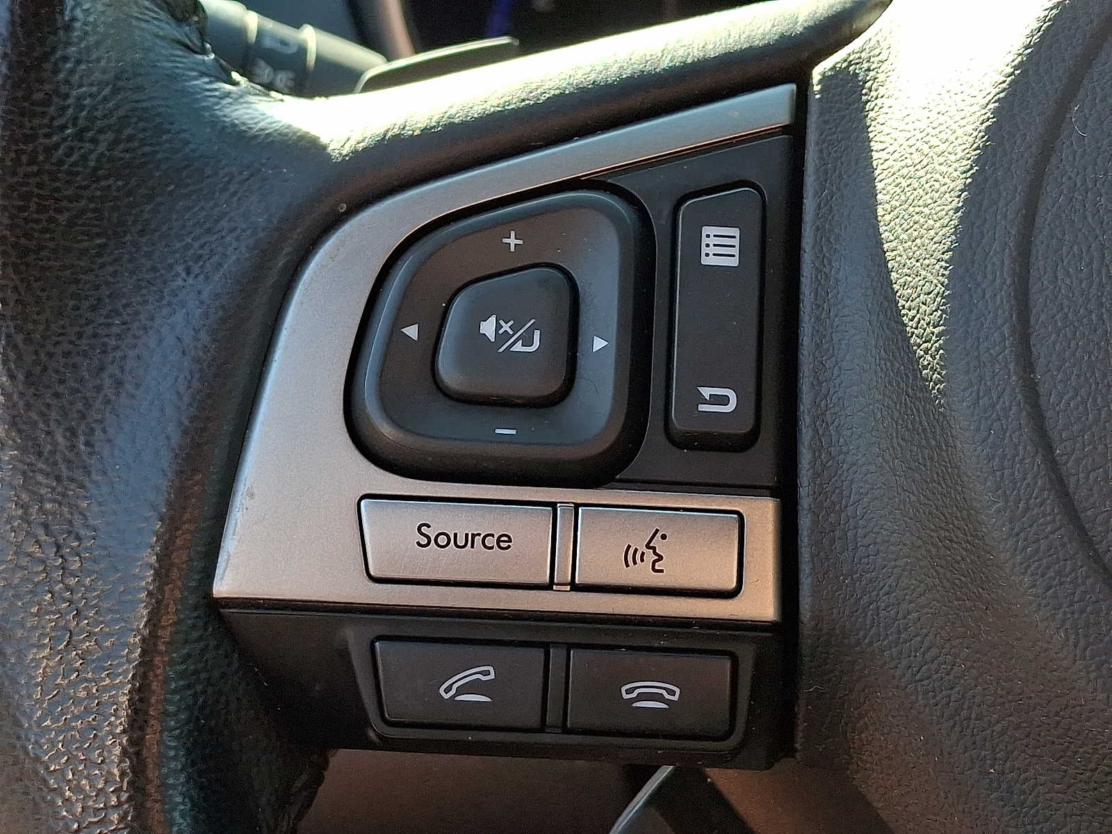 Thumbnail: 2016 Subaru Outback - 18