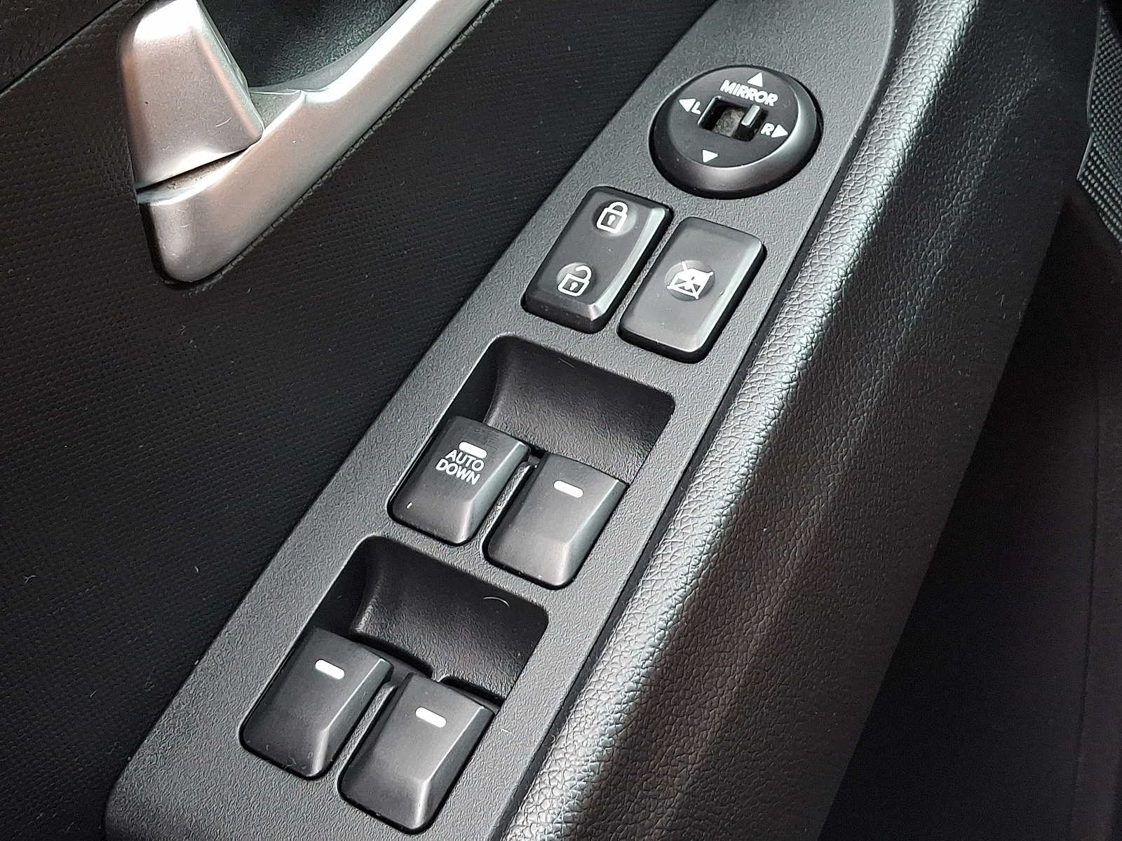 Thumbnail: 2014 Kia Sportage - 22