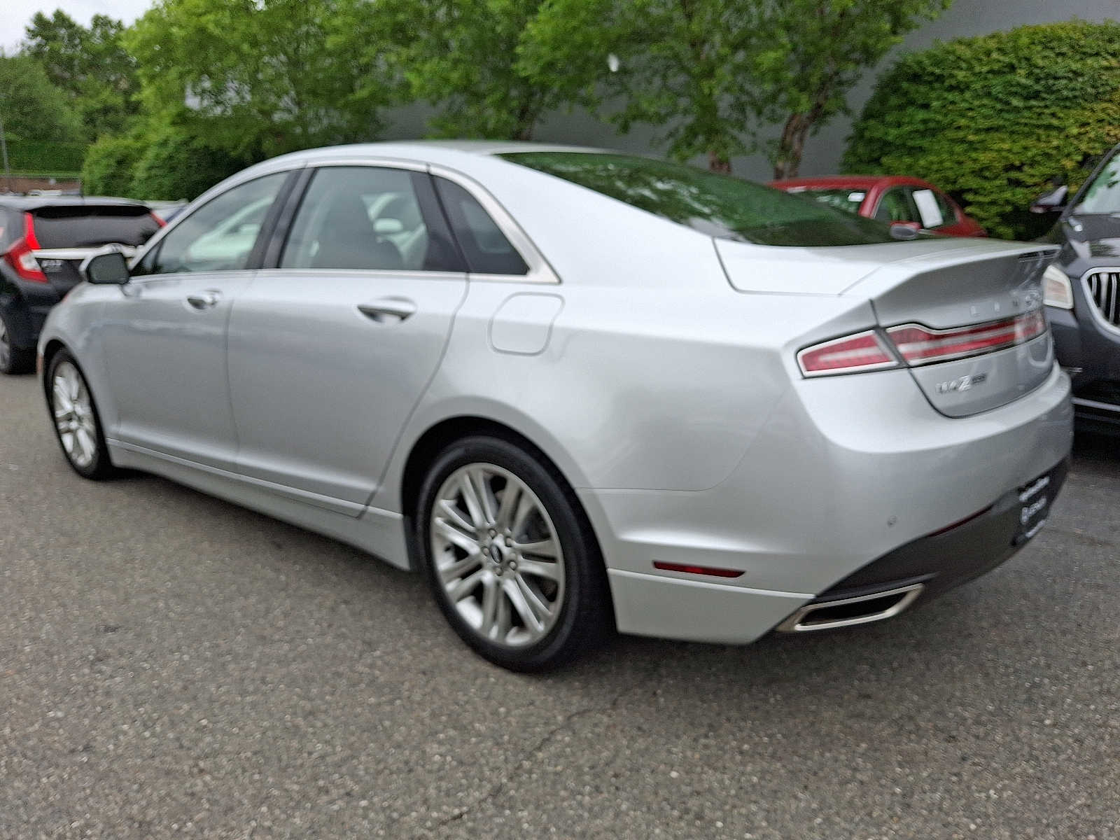 Thumbnail: 2016 Lincoln MKZ - 6