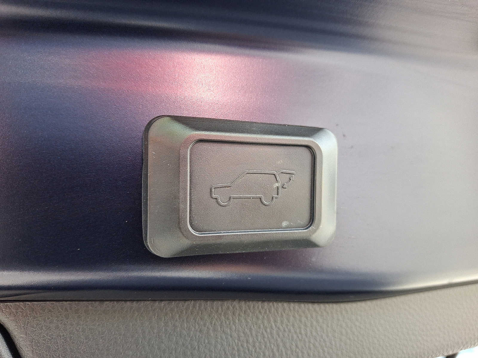Thumbnail: 2020 Toyota RAV4 - 28