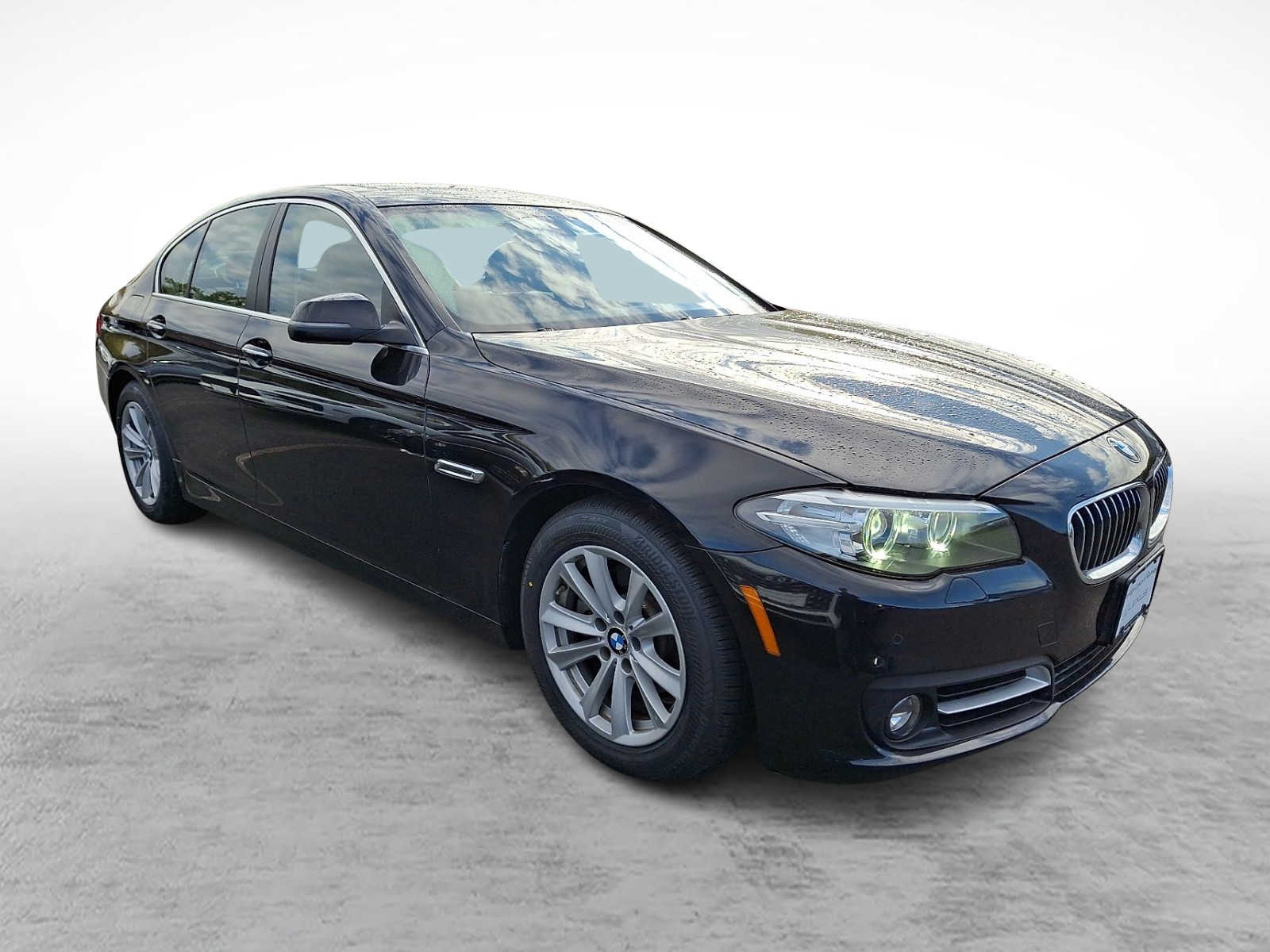 Thumbnail: 2015 BMW 5 Series - 3