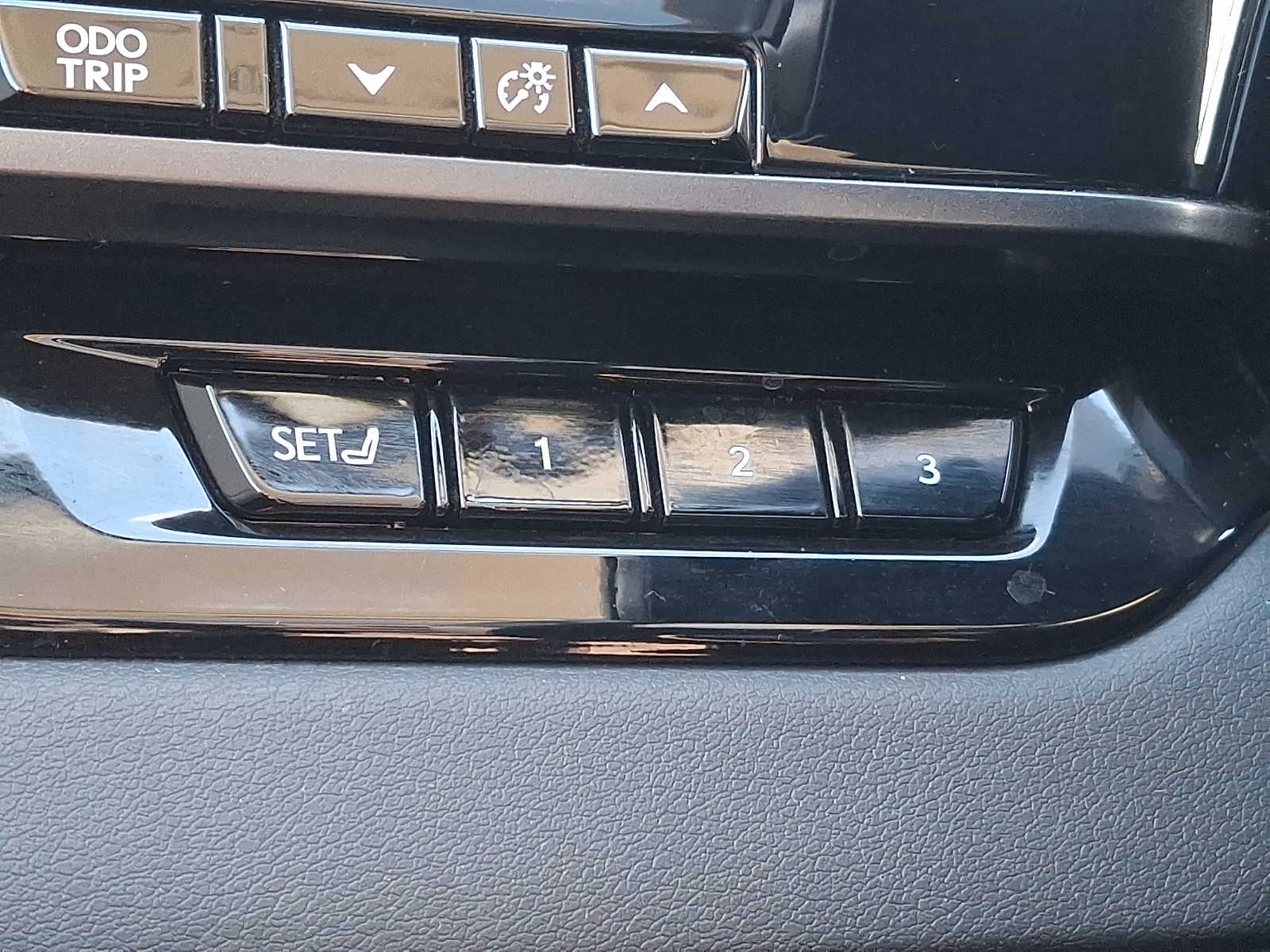 Thumbnail: 2024 Lexus RX - 24