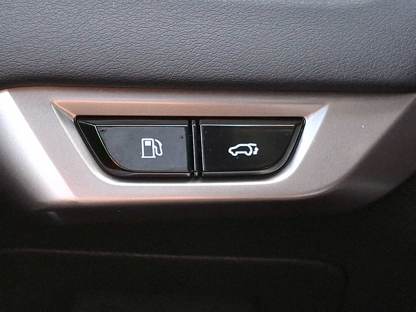 Thumbnail: 2025 Lexus RX - 23